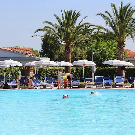 La Cecinella In Cecina Mare *
